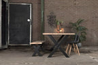 Nordstahl X leg tafelpoten in modern interieur